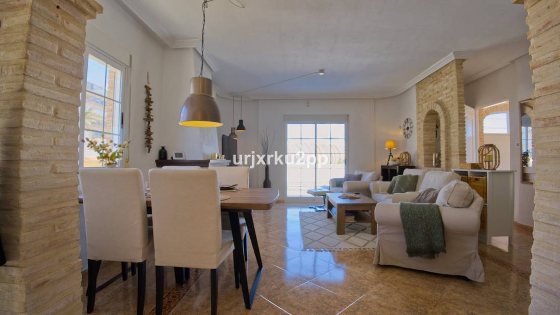 Venta - Chalet - Torrevieja - Torrevieja Centro