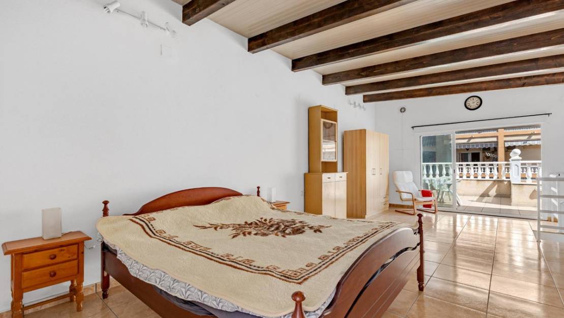 Venta - Chalet - Torrevieja - Torrevieja Centro