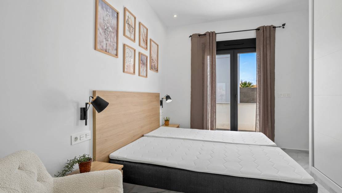 Venta - Chalet - Torrevieja - Torrevieja Centro