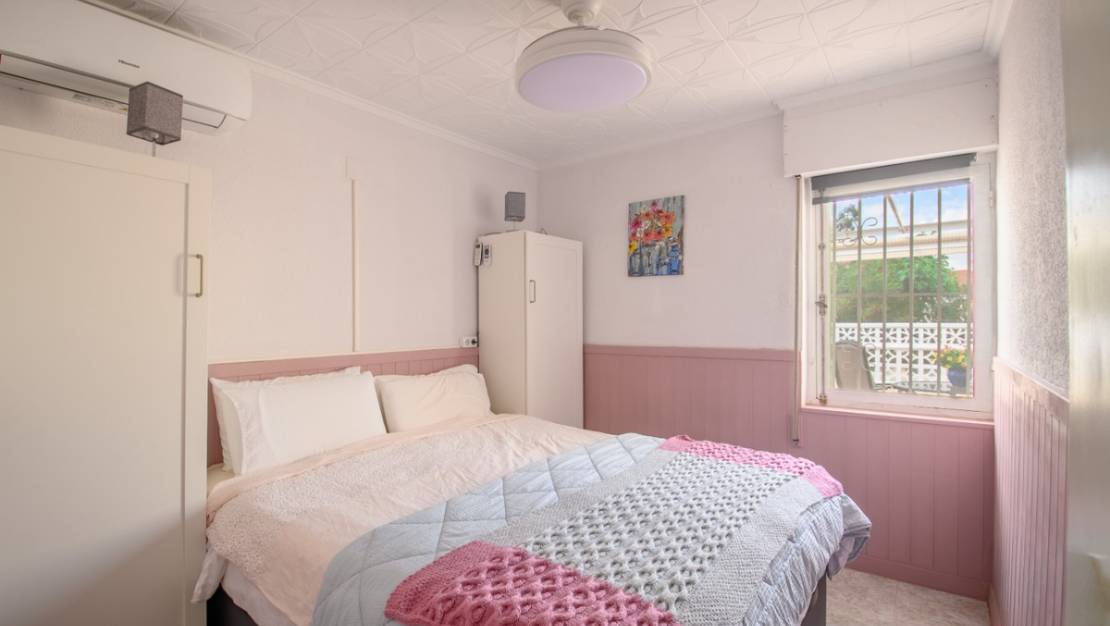 Venta - Chalet - Torrevieja - Torrevieja Centro
