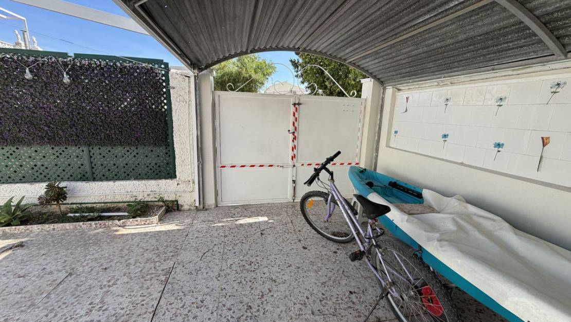 Venta - Chalet - Torrevieja - Torrevieja Centro