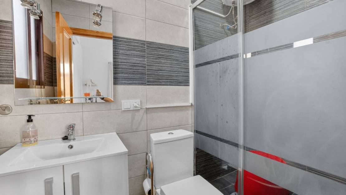 Venta - Chalet - Torrevieja - Torrevieja Centro
