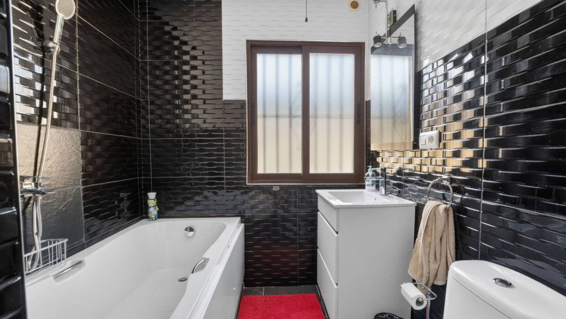 Venta - Chalet - Torrevieja - Torrevieja Centro