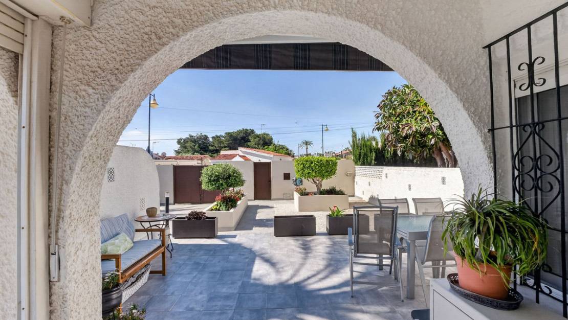 Venta - Chalet - Torrevieja - Torrevieja Centro
