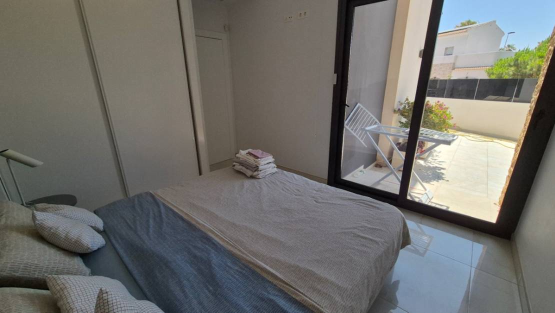 Venta - Chalet - Torrevieja - Torrevieja Centro