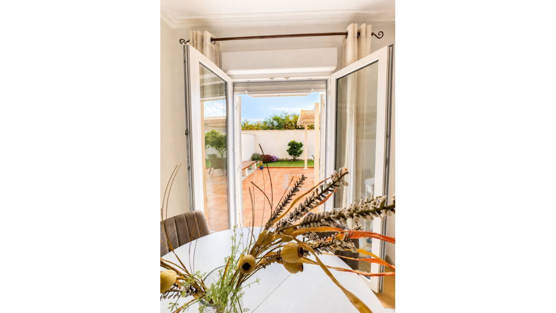 Venta - Chalet - Torrevieja - Torrevieja Centro