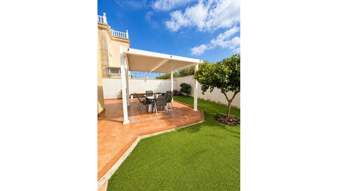 Venta - Chalet - Torrevieja - Torrevieja Centro