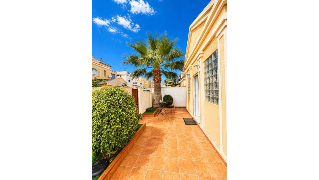 Venta - Chalet - Torrevieja - Torrevieja Centro