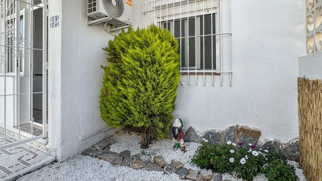 Venta - Chalet - Torrevieja - Torrevieja Centro
