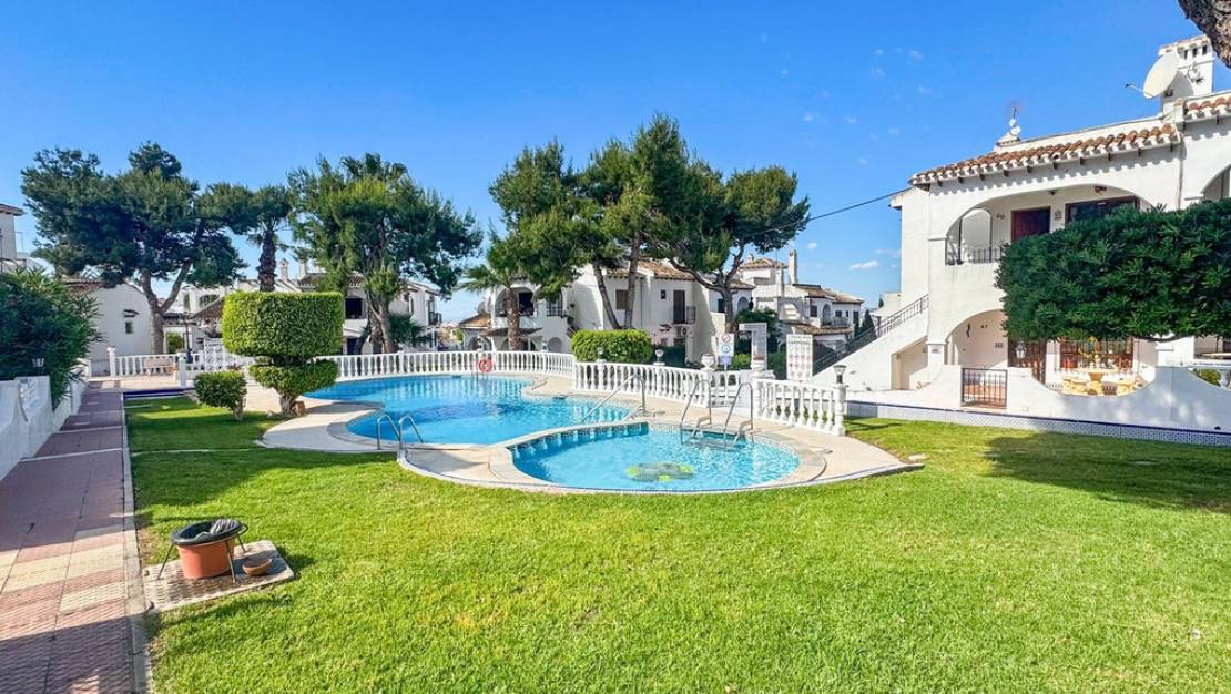 Venta - Chalet - Torrevieja - Torrevieja Centro