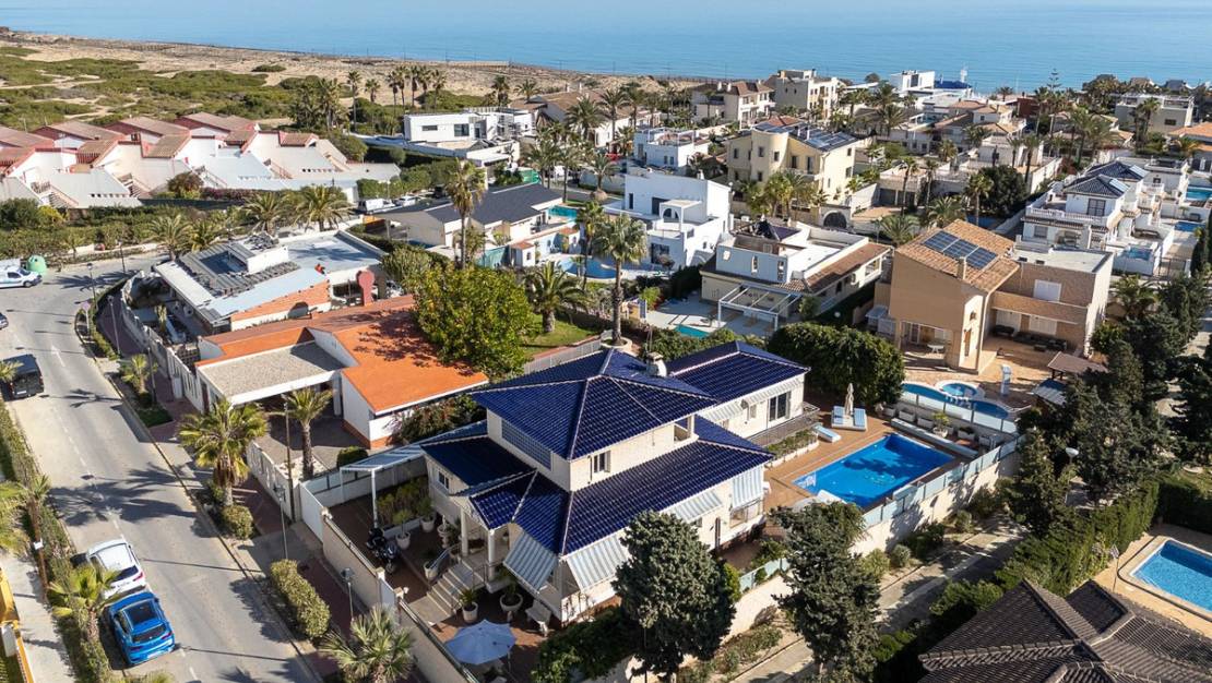 Venta - Chalet - Torrevieja - Torrevieja Centro