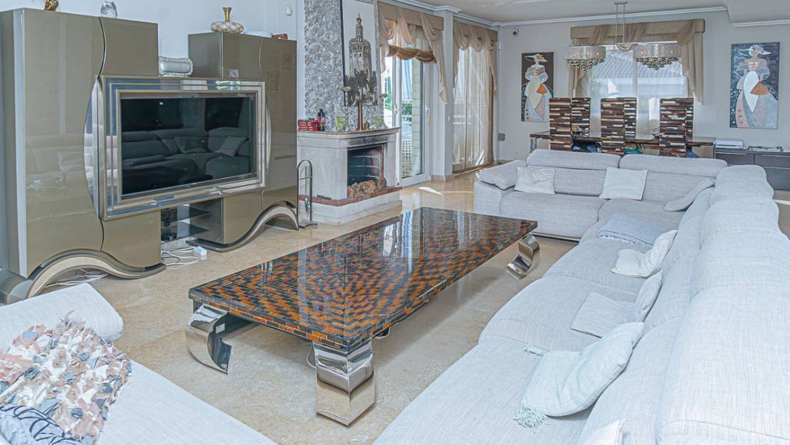 Venta - Chalet - Torrevieja - Torrevieja Centro