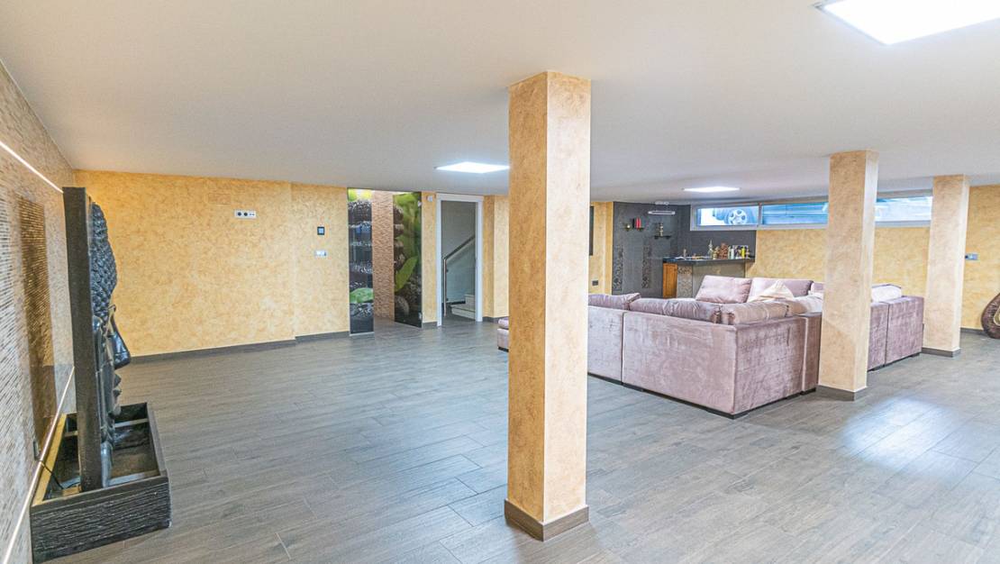 Venta - Chalet - Torrevieja - Torrevieja Centro