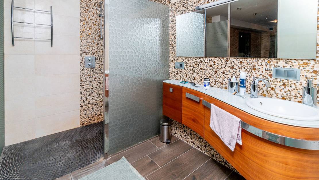 Venta - Chalet - Torrevieja - Torrevieja Centro