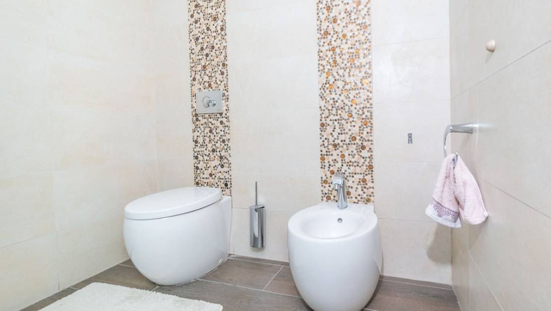 Venta - Chalet - Torrevieja - Torrevieja Centro