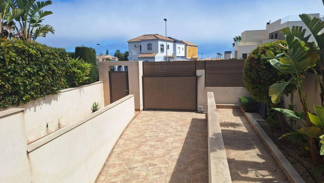 Venta - Chalet - Torrevieja - Torrevieja Centro