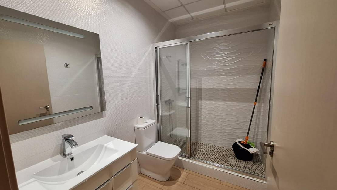 Venta - Chalet - Torrevieja - Torrevieja Centro