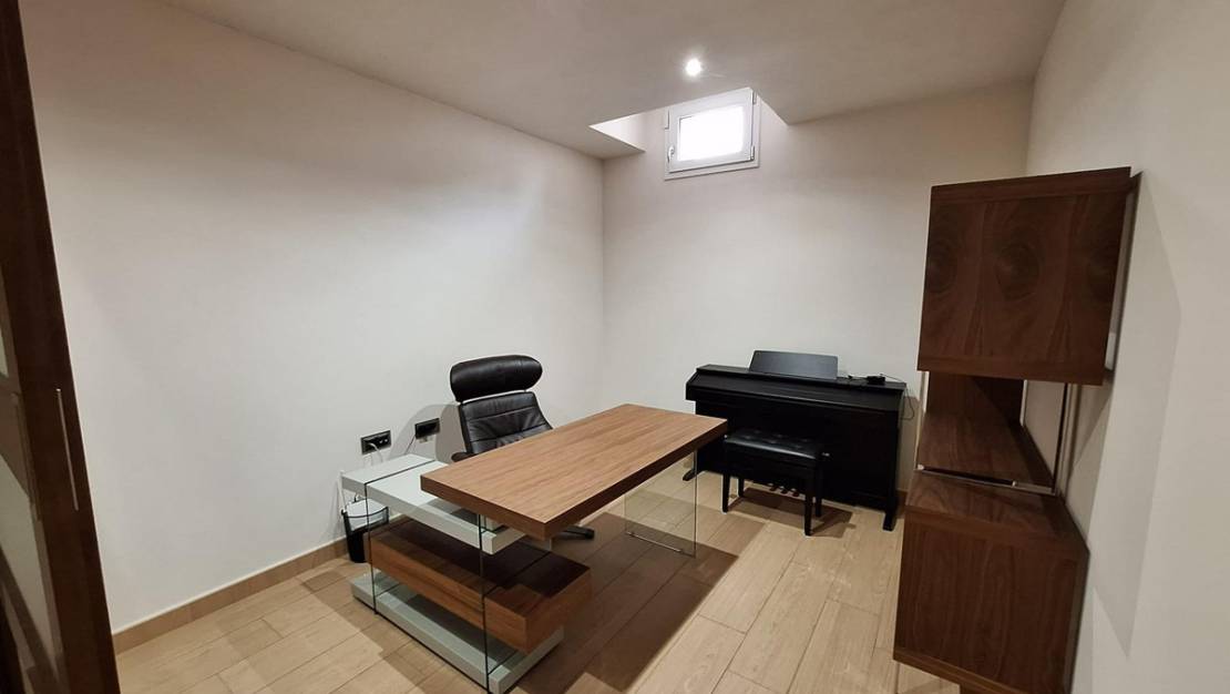 Venta - Chalet - Torrevieja - Torrevieja Centro