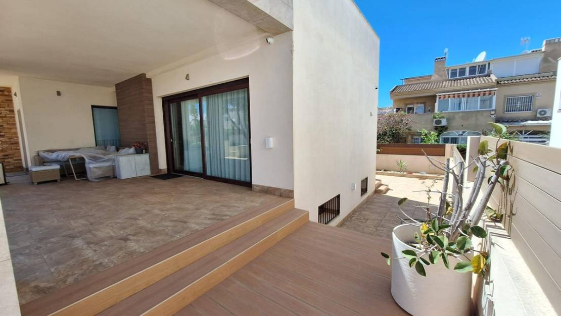 Venta - Chalet - Torrevieja - Torrevieja Centro