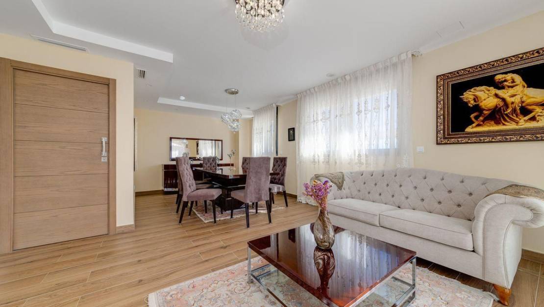 Venta - Chalet - Torrevieja - Torrevieja Centro