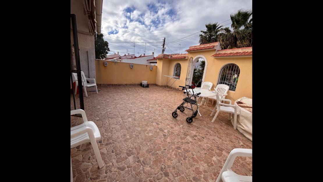 Venta - Chalet - Torrevieja - Torrevieja Centro