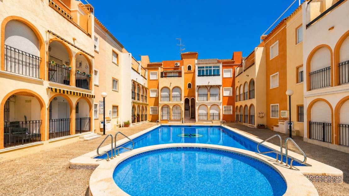 Venta - Chalet - Torrevieja - Torrevieja Centro