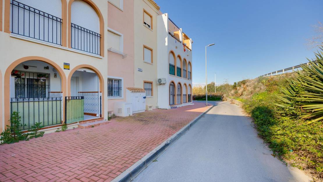 Venta - Chalet - Torrevieja - Torrevieja Centro