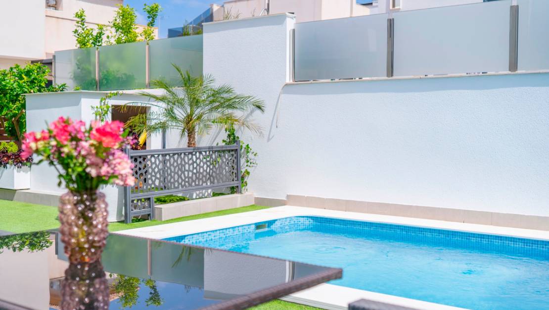 Venta - Chalet - Torrevieja - Torrevieja Centro