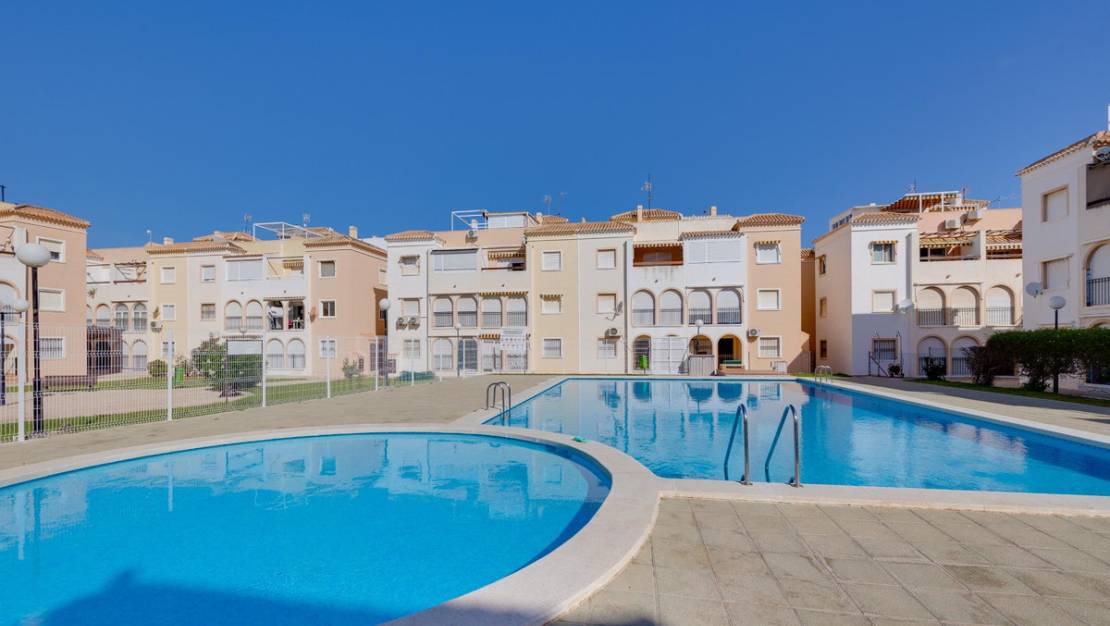 Venta - Chalet - Torrevieja - Torrevieja Centro