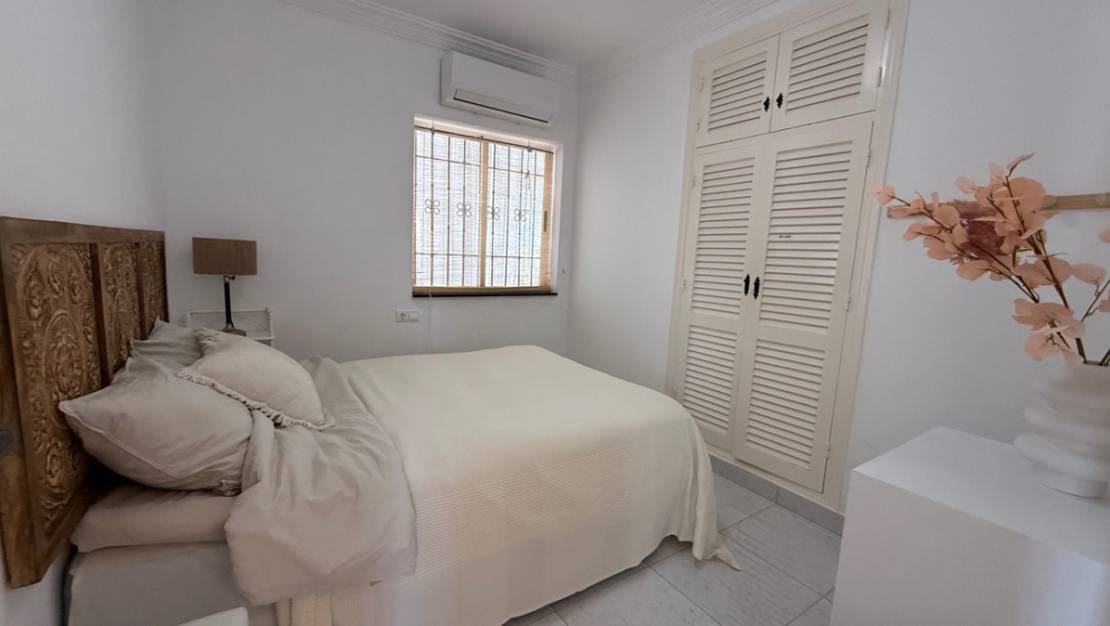Venta - Chalet - Torrevieja - Torrevieja Centro