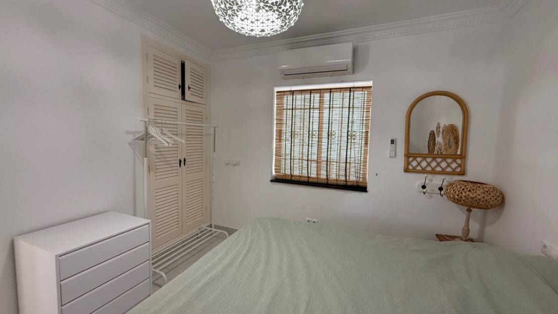 Venta - Chalet - Torrevieja - Torrevieja Centro