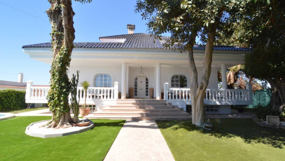 Venta - Chalet - Torrevieja - Torrevieja Centro