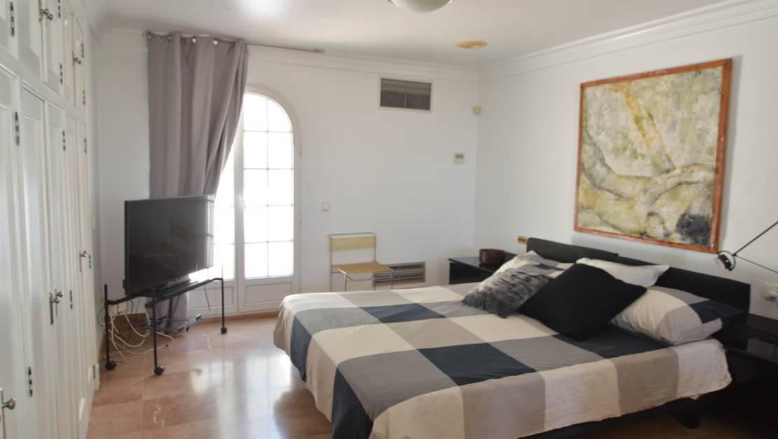Venta - Chalet - Torrevieja - Torrevieja Centro