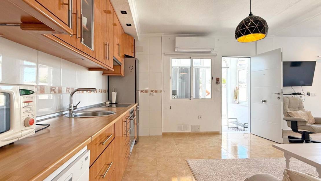 Venta - Chalet - Torrevieja - Torrevieja Centro