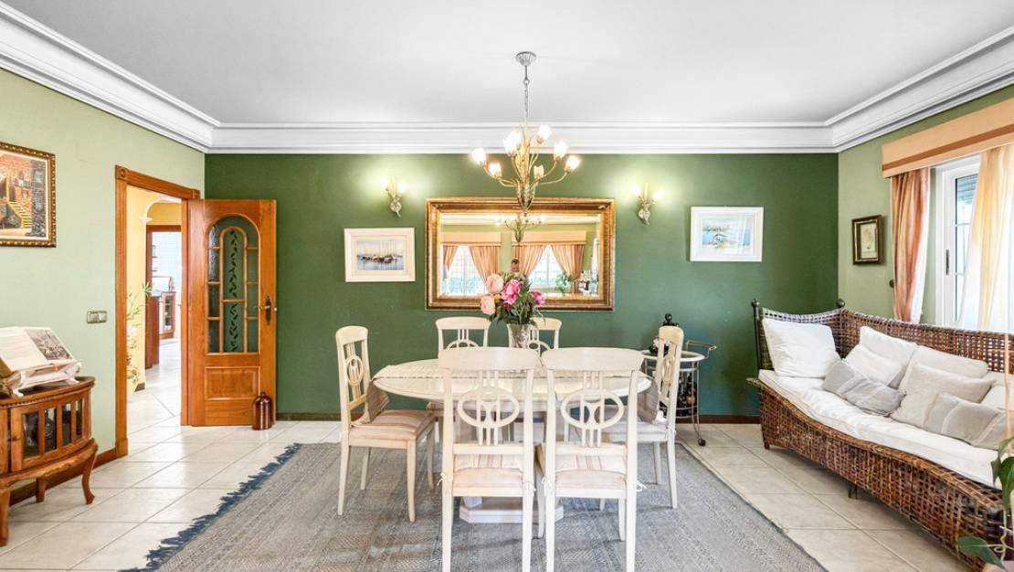 Venta - Chalet - Torrevieja - Torrevieja Centro