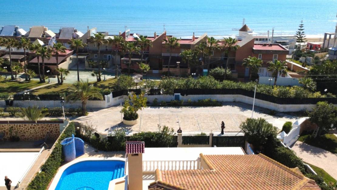 Venta - Chalet - Torrevieja - Torrevieja Centro