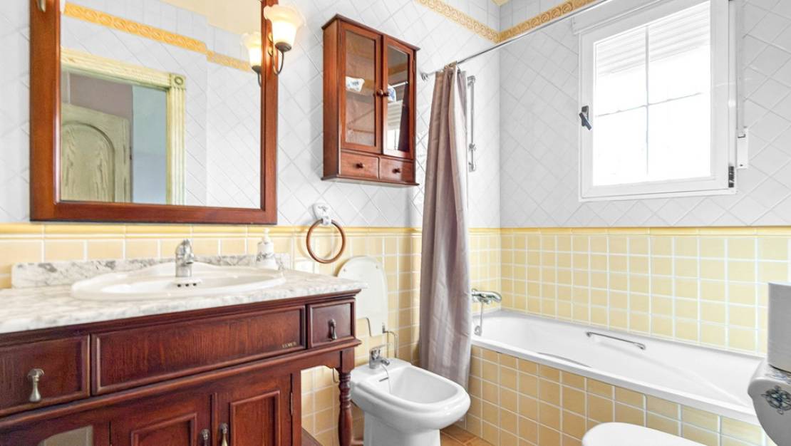 Venta - Chalet - Torrevieja - Torrevieja Centro
