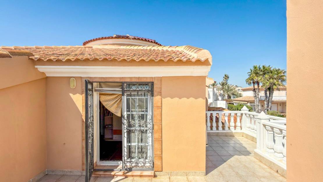 Venta - Chalet - Torrevieja - Torrevieja Centro