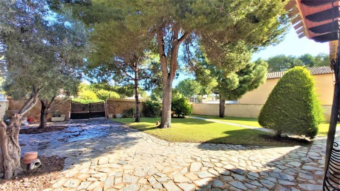Venta - Chalet - Torrevieja - Torrevieja Centro