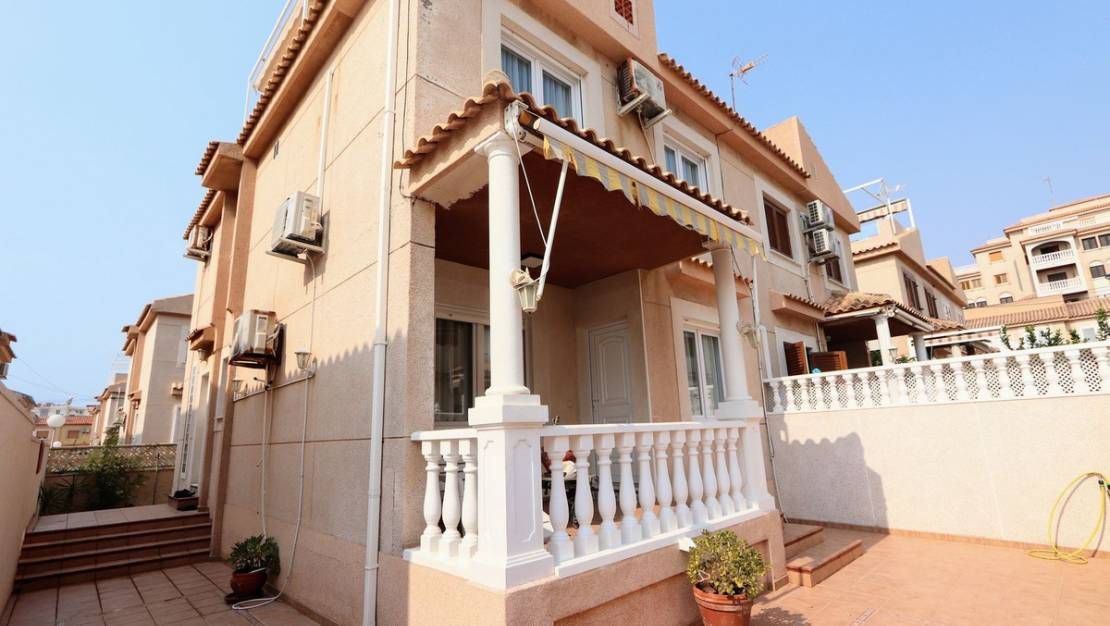 Venta - Chalet - Torrevieja - Torrevieja Centro