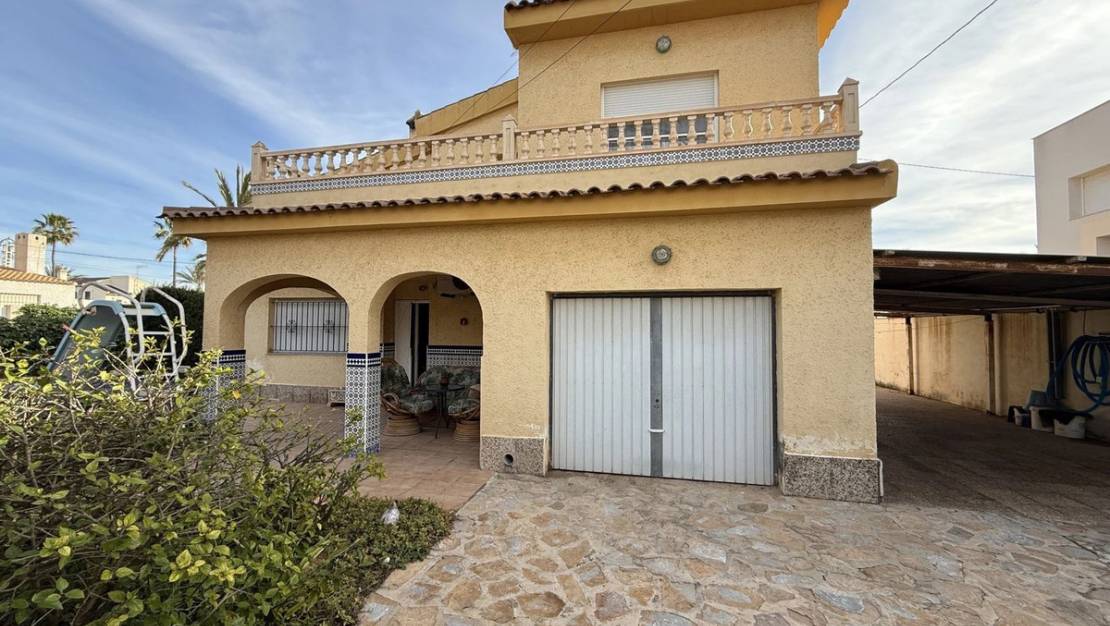 Venta - Chalet - Torrevieja - Torrevieja Centro