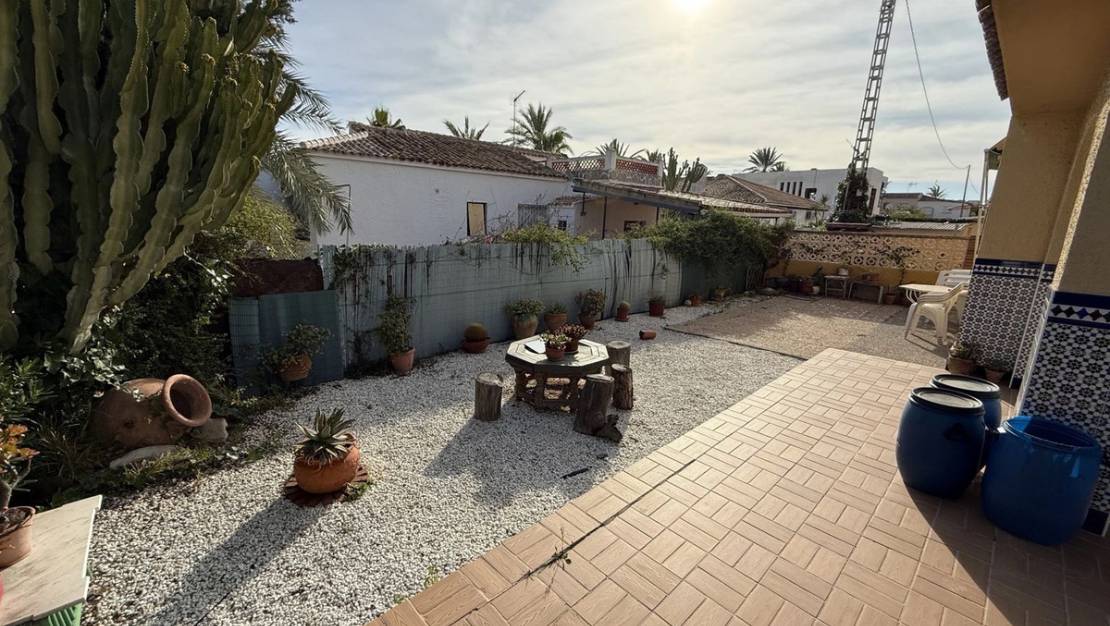Venta - Chalet - Torrevieja - Torrevieja Centro