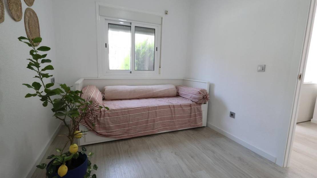 Venta - Chalet - Torrevieja - Torrevieja Centro