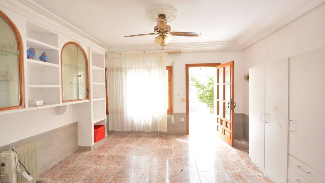 Venta - Chalet - Torrevieja - Torrevieja Centro