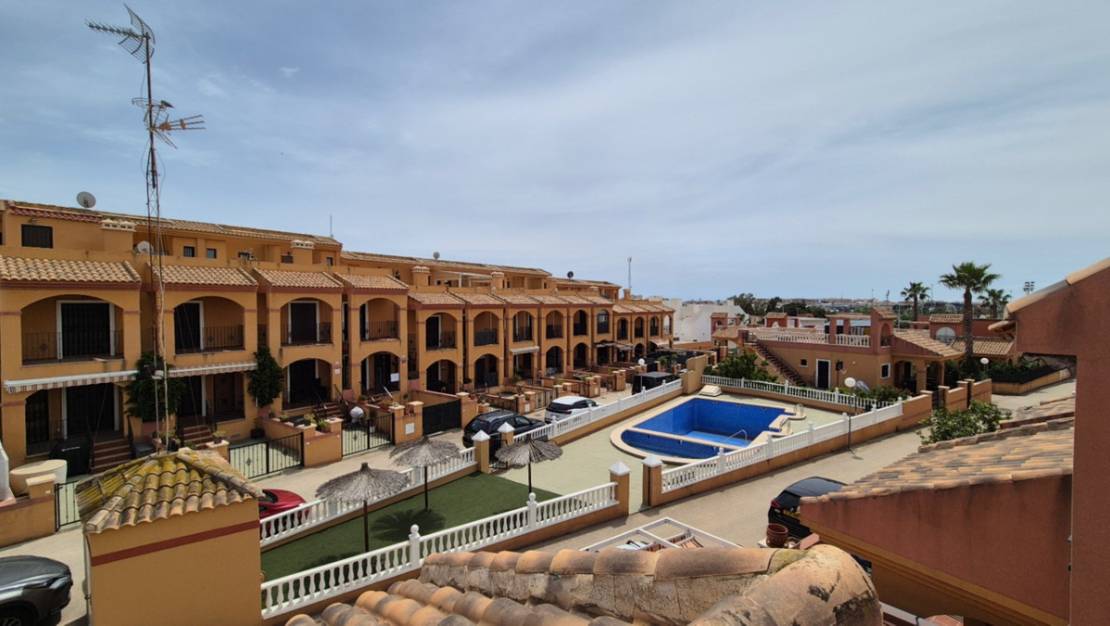 Venta - Chalet - Torrevieja - Torrevieja Centro