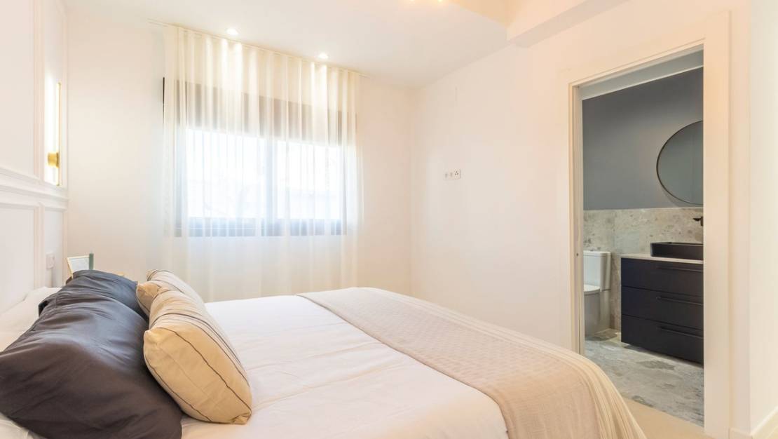 Venta - Chalet - Torrevieja - Torrevieja Centro