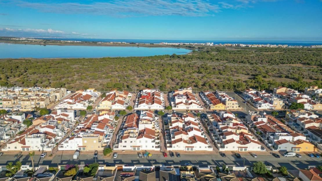 Venta - Chalet - Torrevieja - Torrevieja Centro