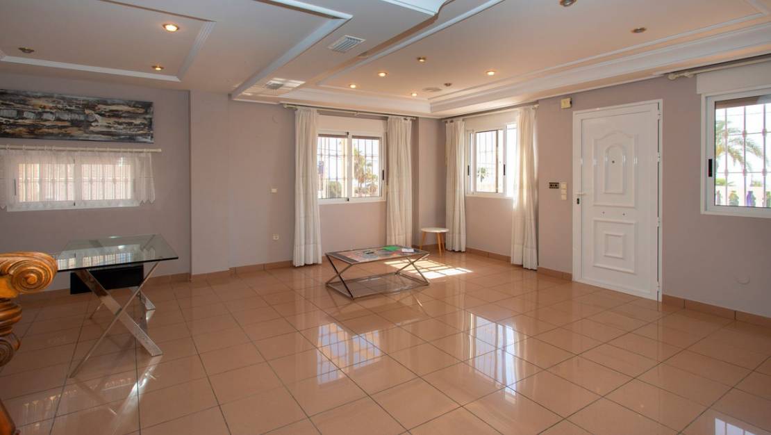 Venta - Chalet - Torrevieja - Torrevieja Centro