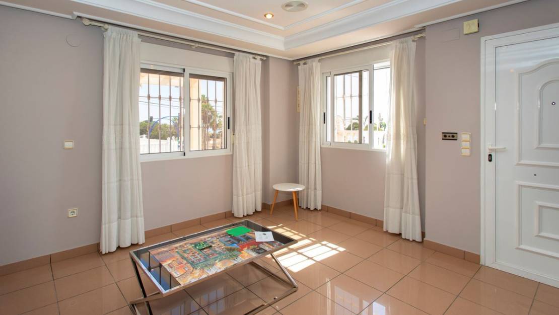 Venta - Chalet - Torrevieja - Torrevieja Centro