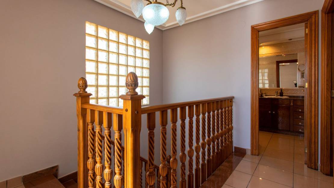 Venta - Chalet - Torrevieja - Torrevieja Centro